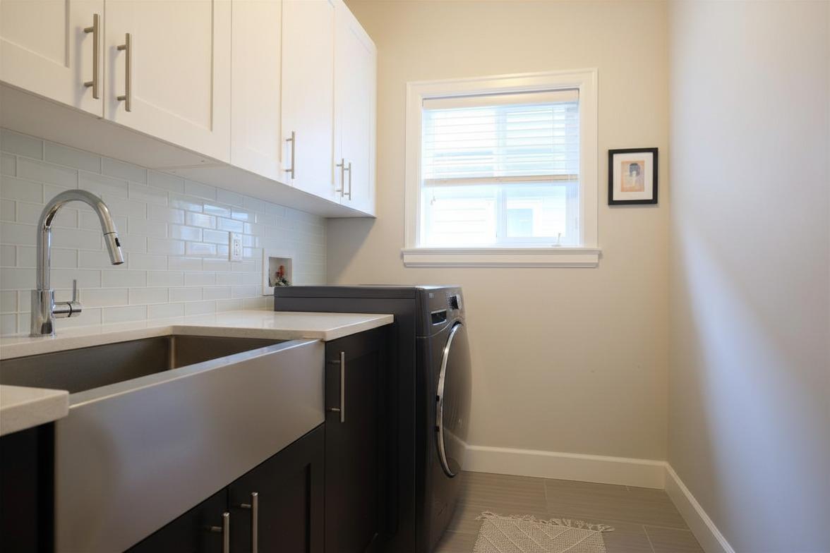 7849 211b Street Property Photo 20