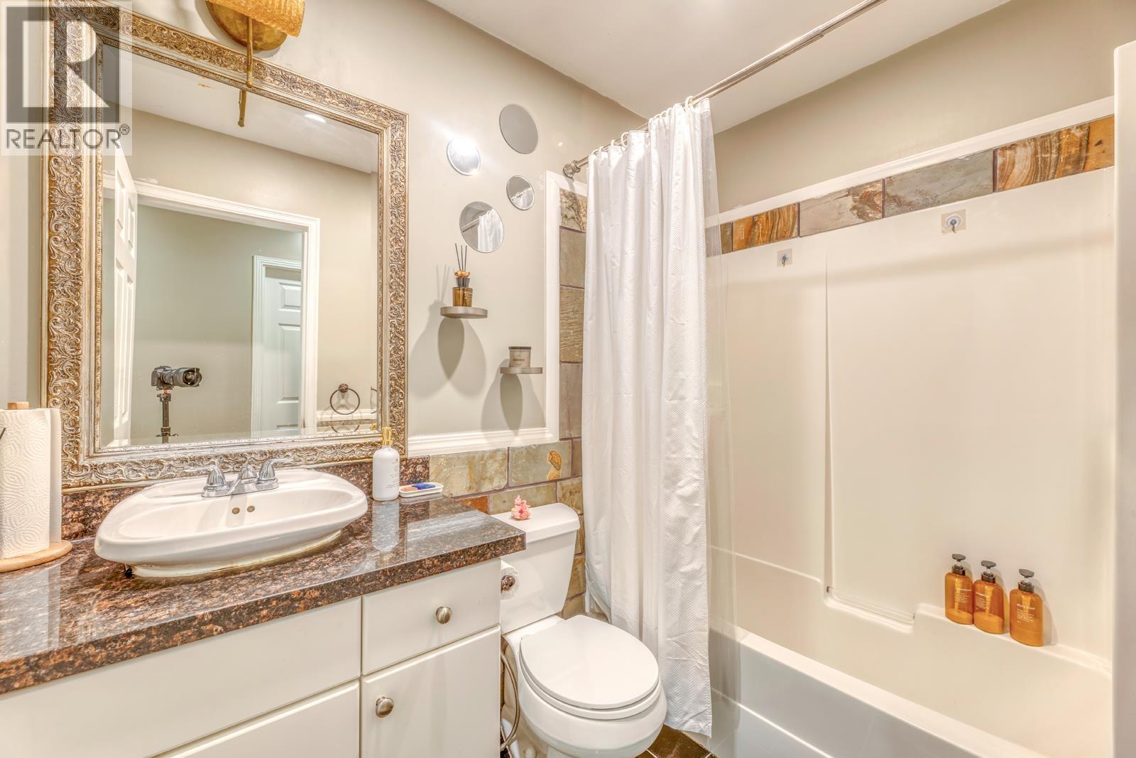 1465 Blackwater Place Property Photo 13