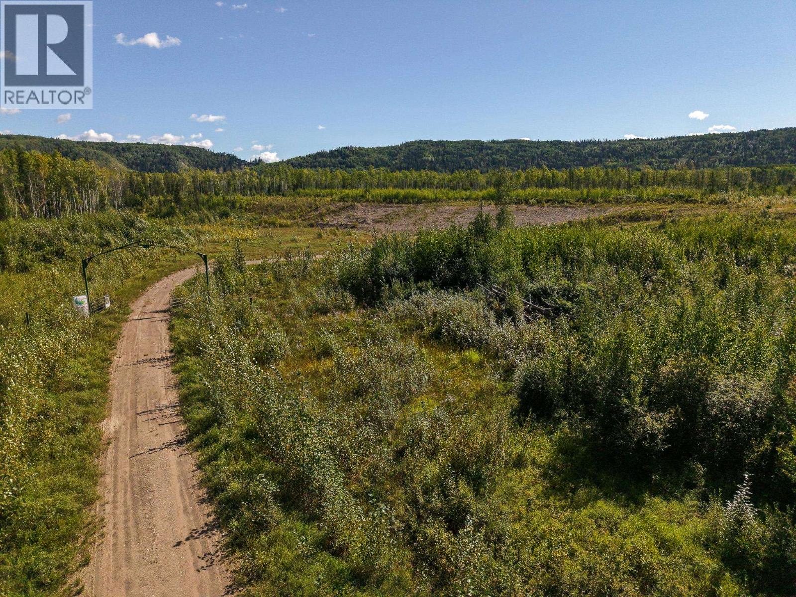 Section 7 Don Phillips Way Property Photo 10