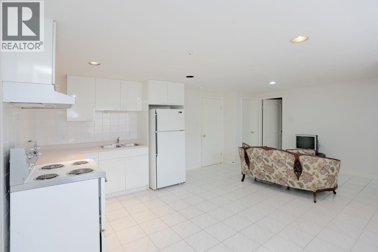 6333 Butler Street Property Photo 20