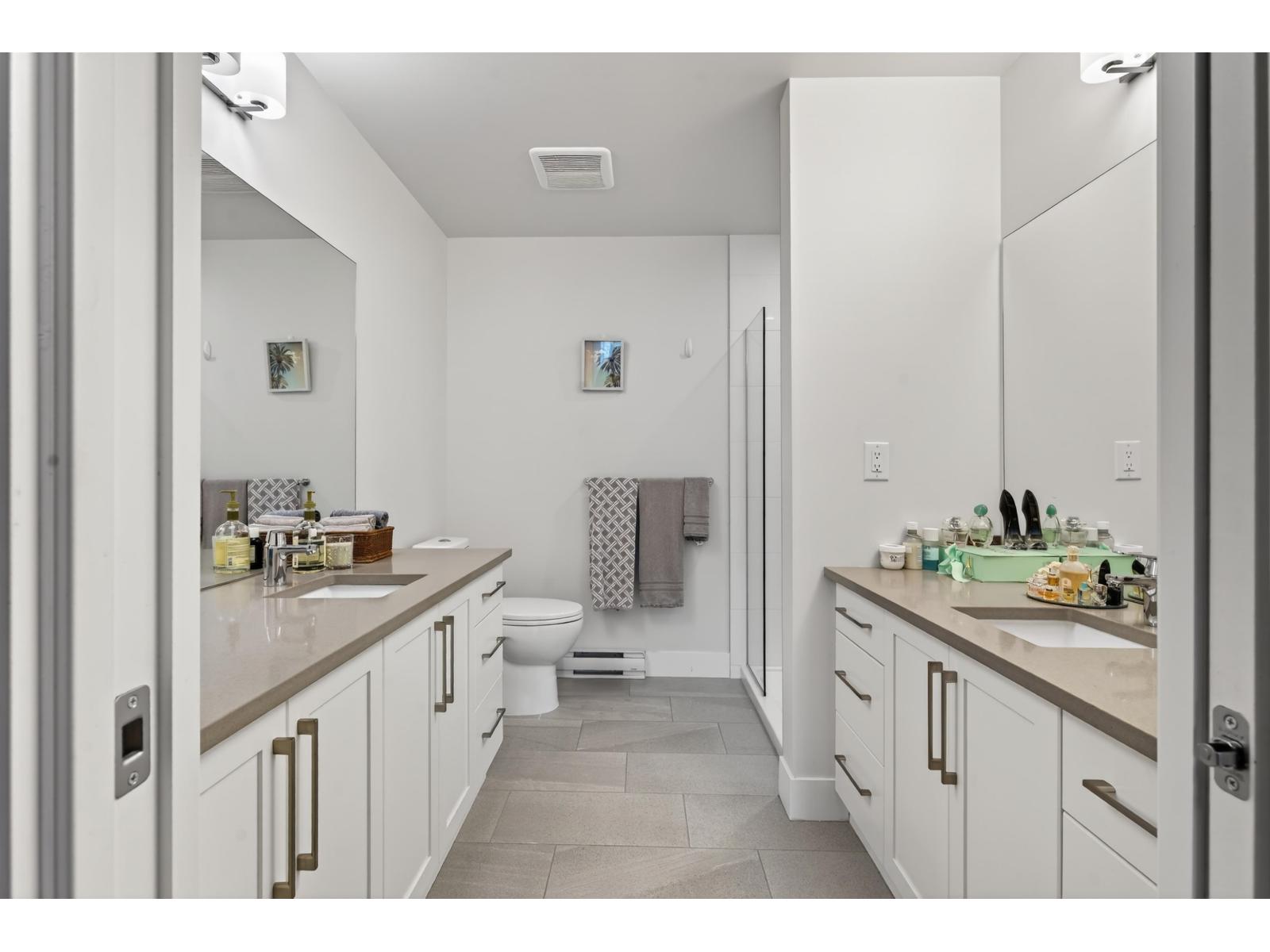 504 2555 Ware Street Property Photo 8
