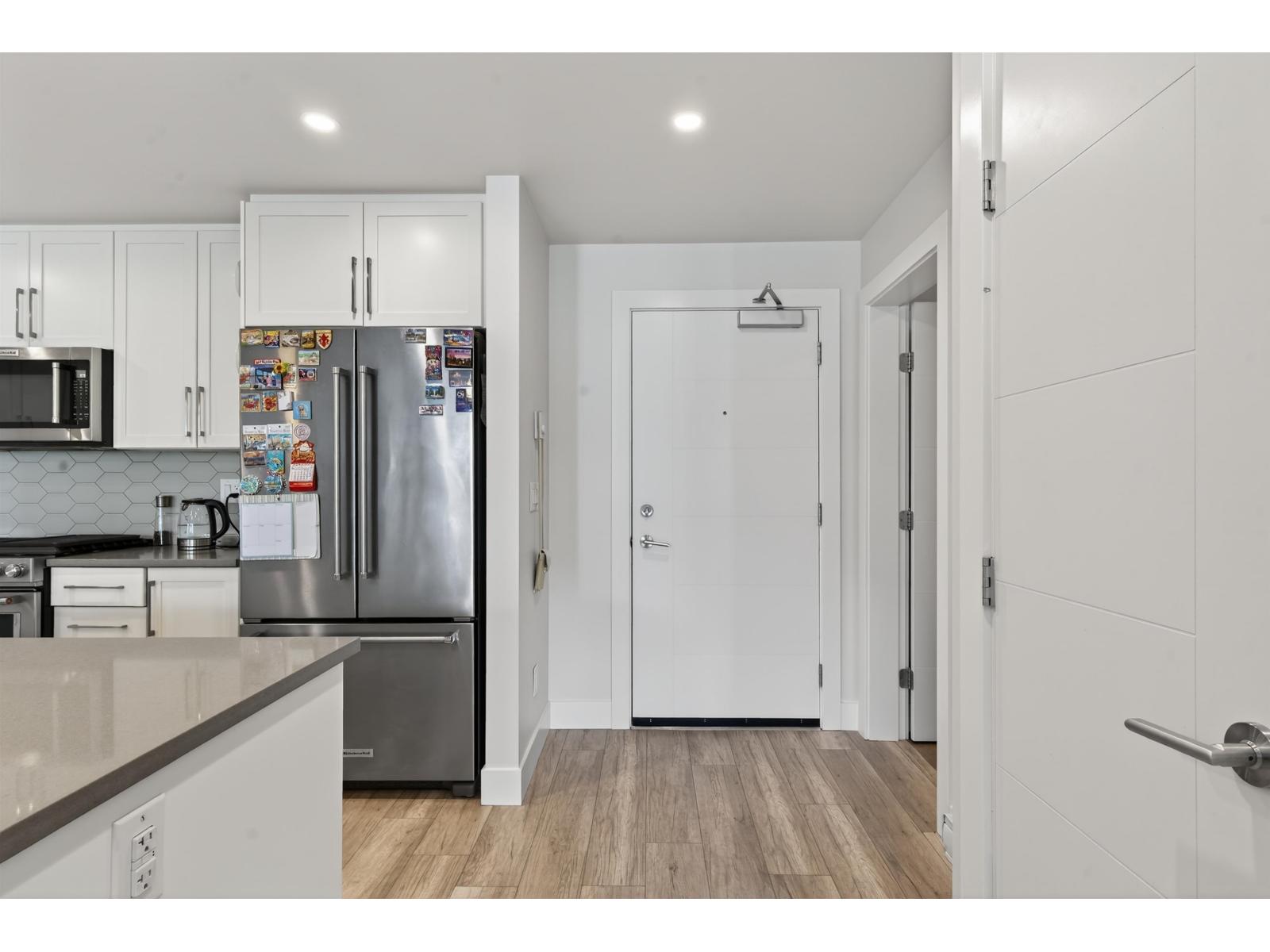 504 2555 Ware Street Property Photo 16