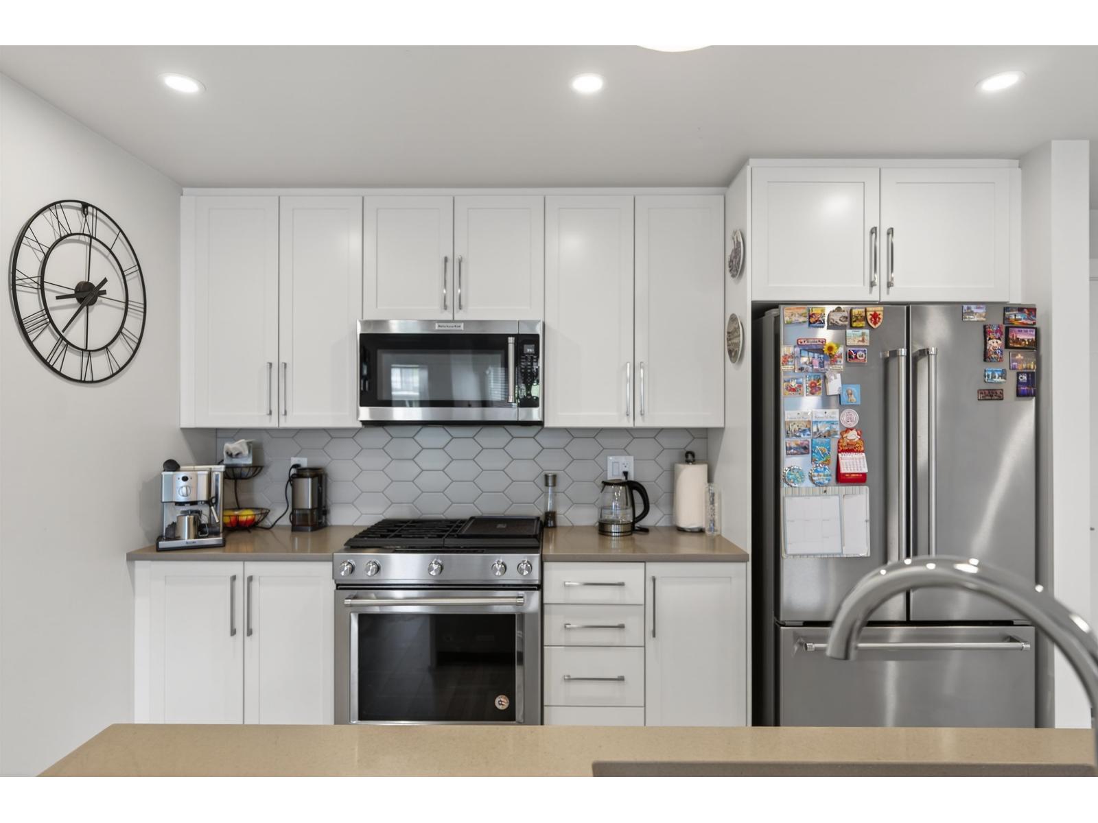 504 2555 Ware Street Property Photo 18
