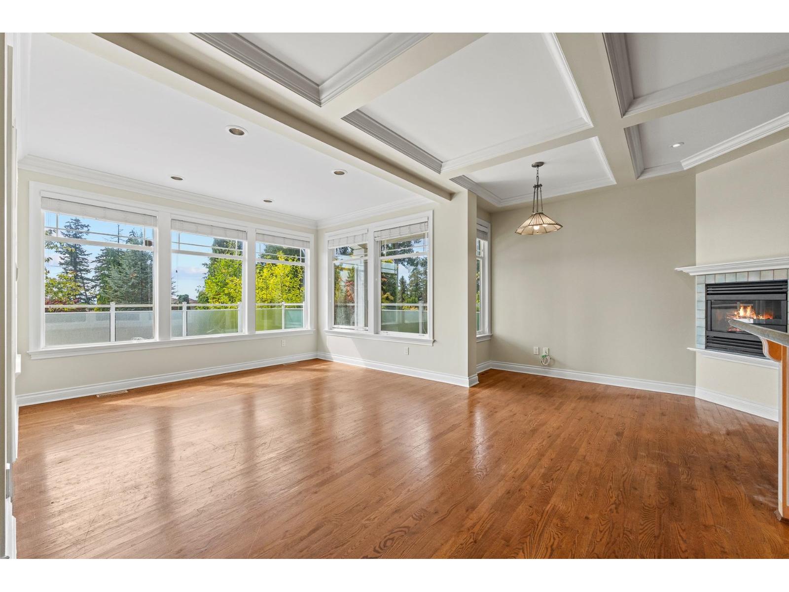 13477 13a Avenue Property Photo 13