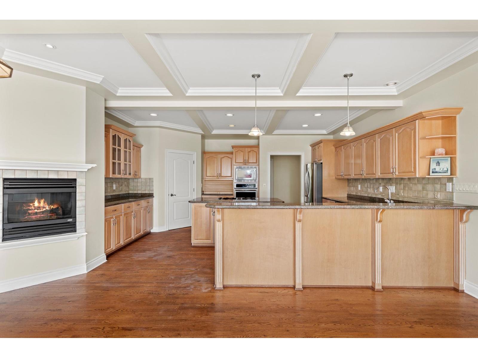 13477 13a Avenue Property Photo 16