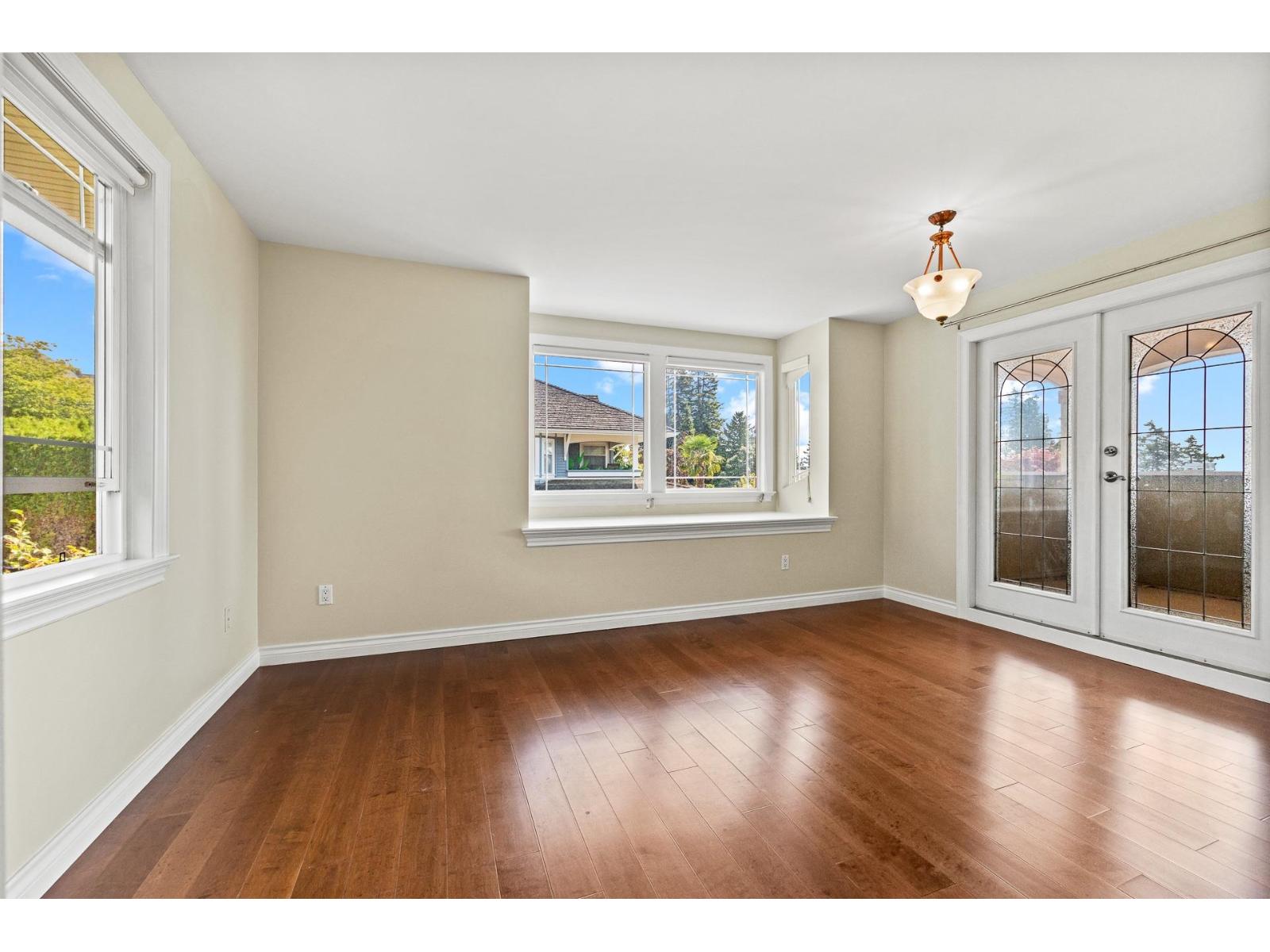 13477 13a Avenue Property Photo 23