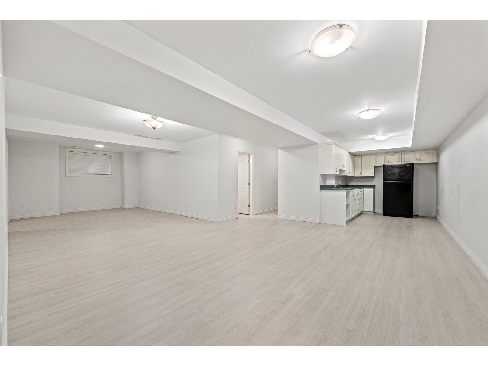 13477 13a Avenue Property Photo 28