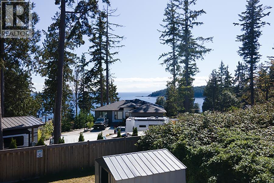 6173 BLIGH ROAD Property Photo 1
