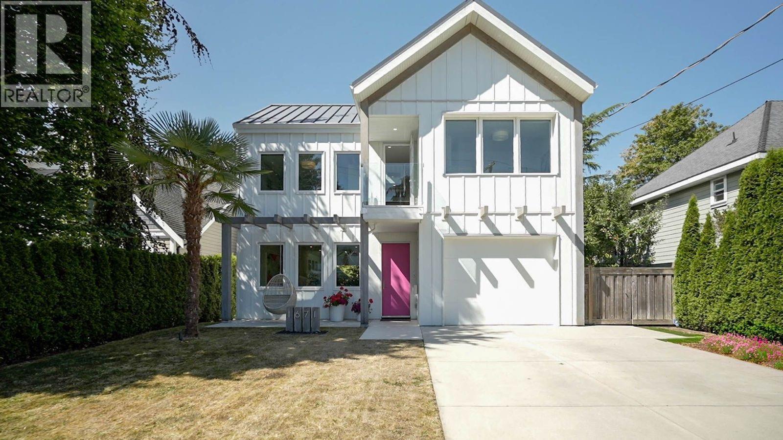 1671 FARRELL CRESCENT Property Photo 1
