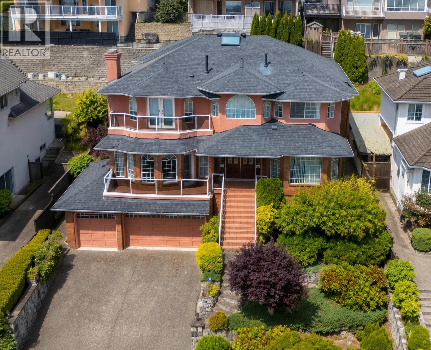2248 SICAMOUS AVENUE Property Photo 1