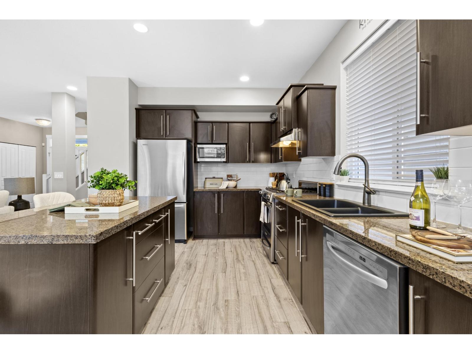8197 212 Street Property Photo 10