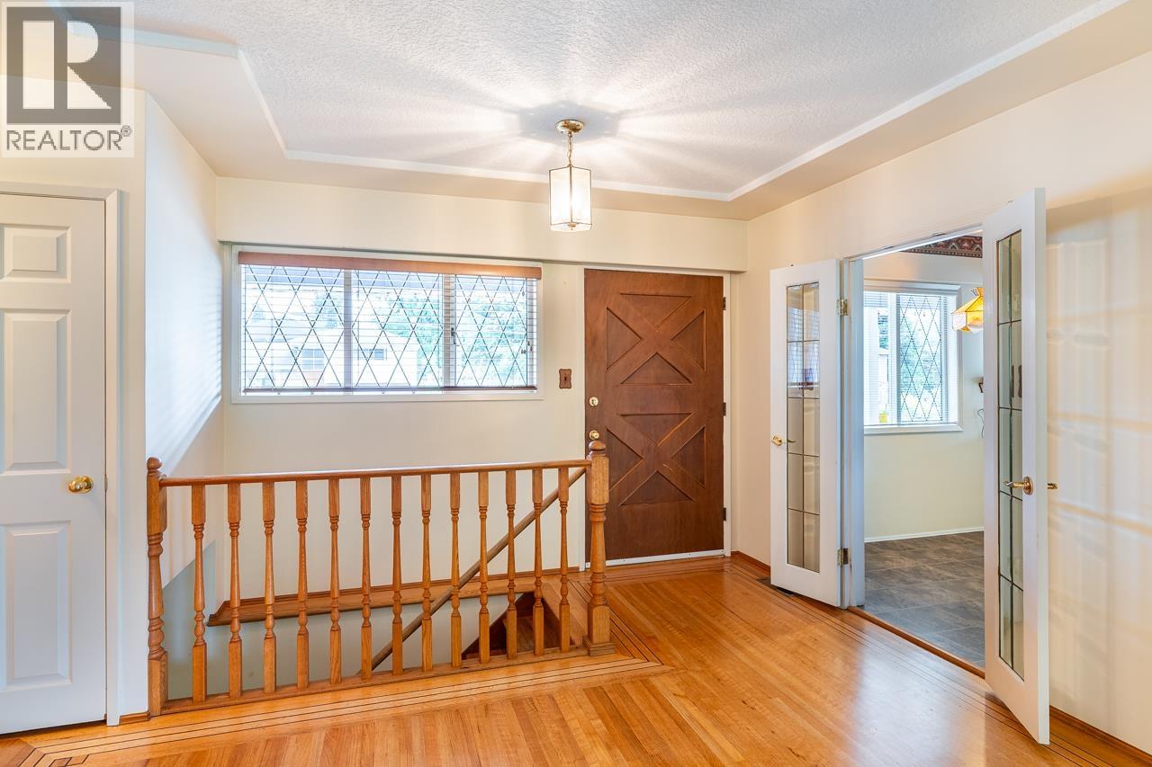 1721 Bowman Avenue Property Photo 10