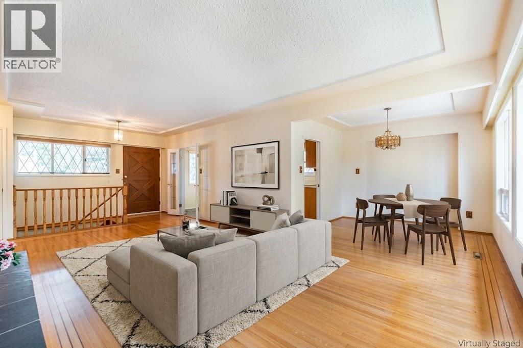 1721 Bowman Avenue Property Photo 13