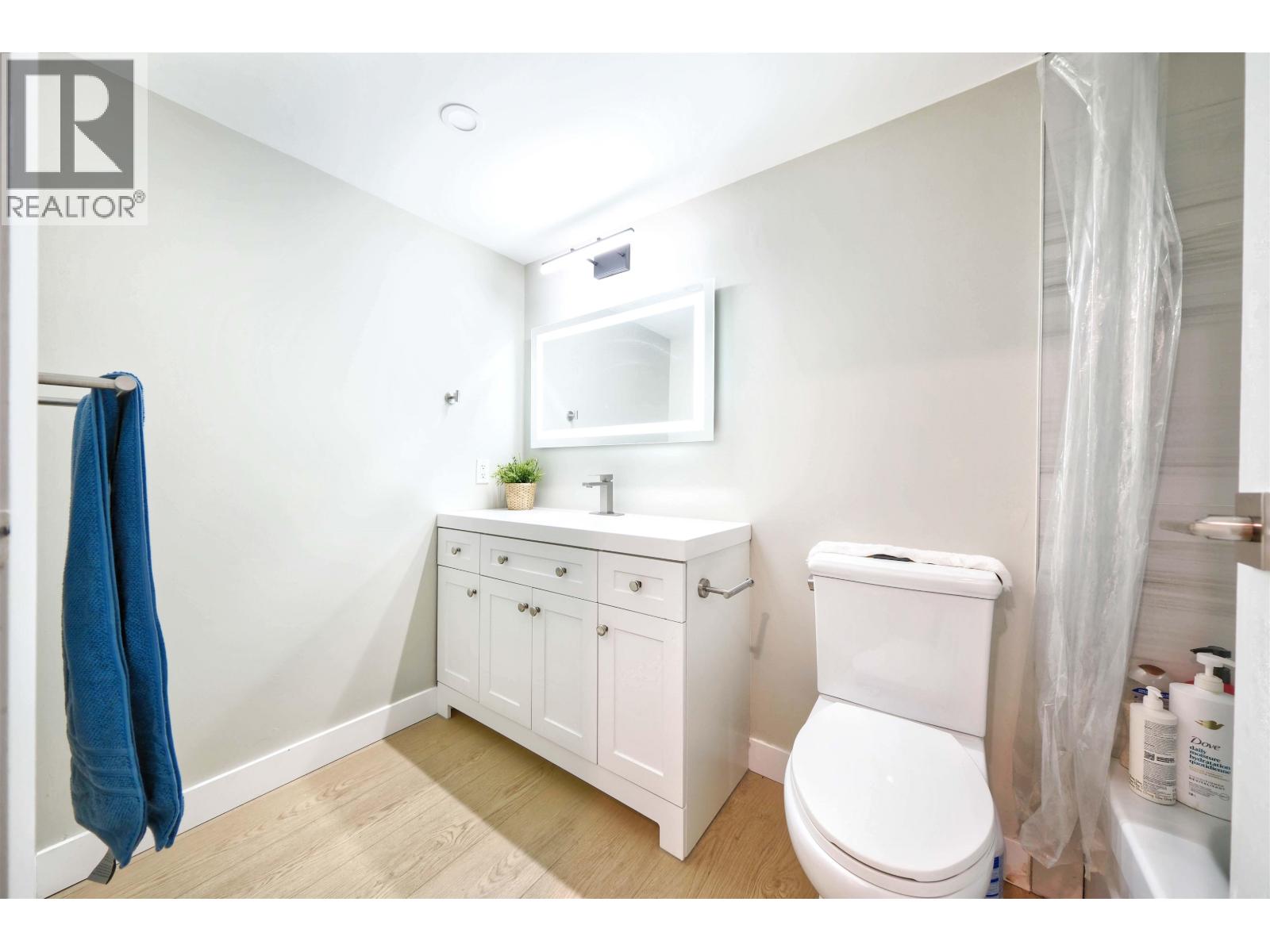504 3737 Bartlett Court Property Photo 24