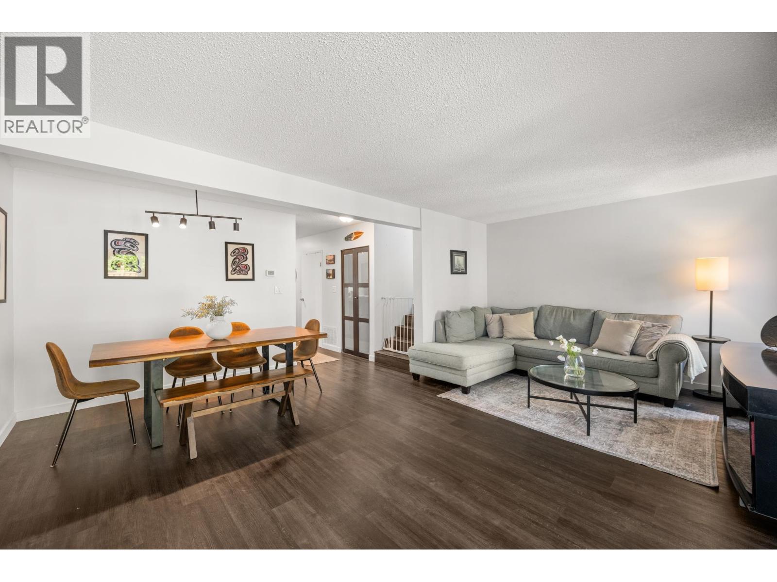 5019 57 Street Property Photo 4