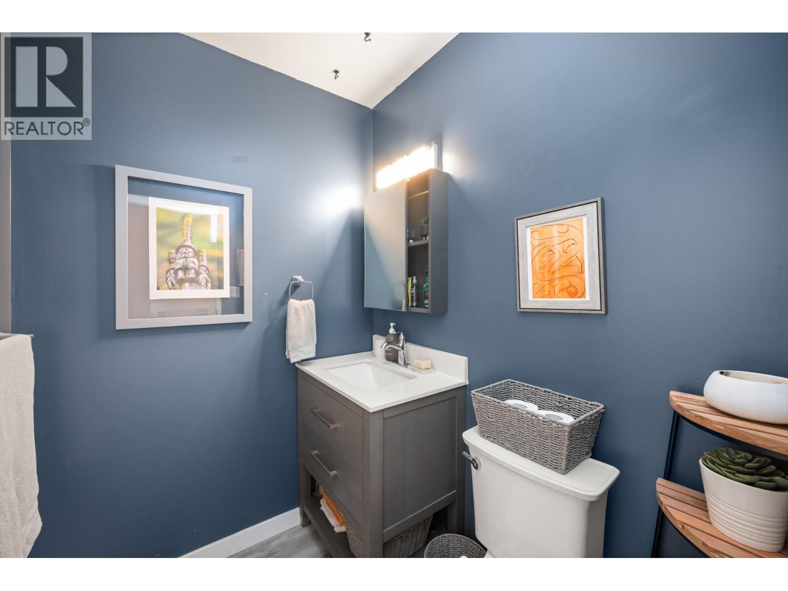 5019 57 Street Property Photo 10