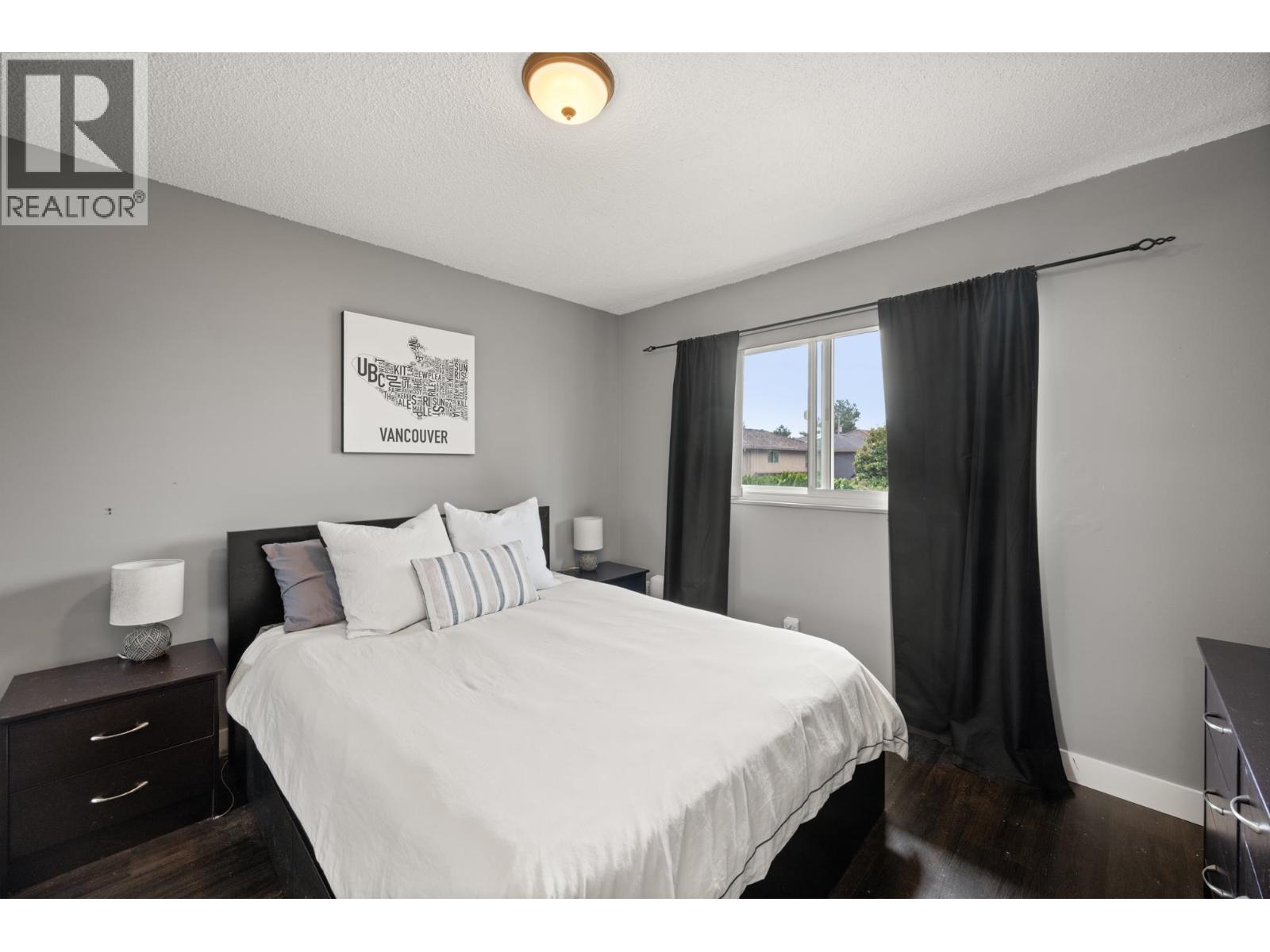 5019 57 Street Property Photo 12