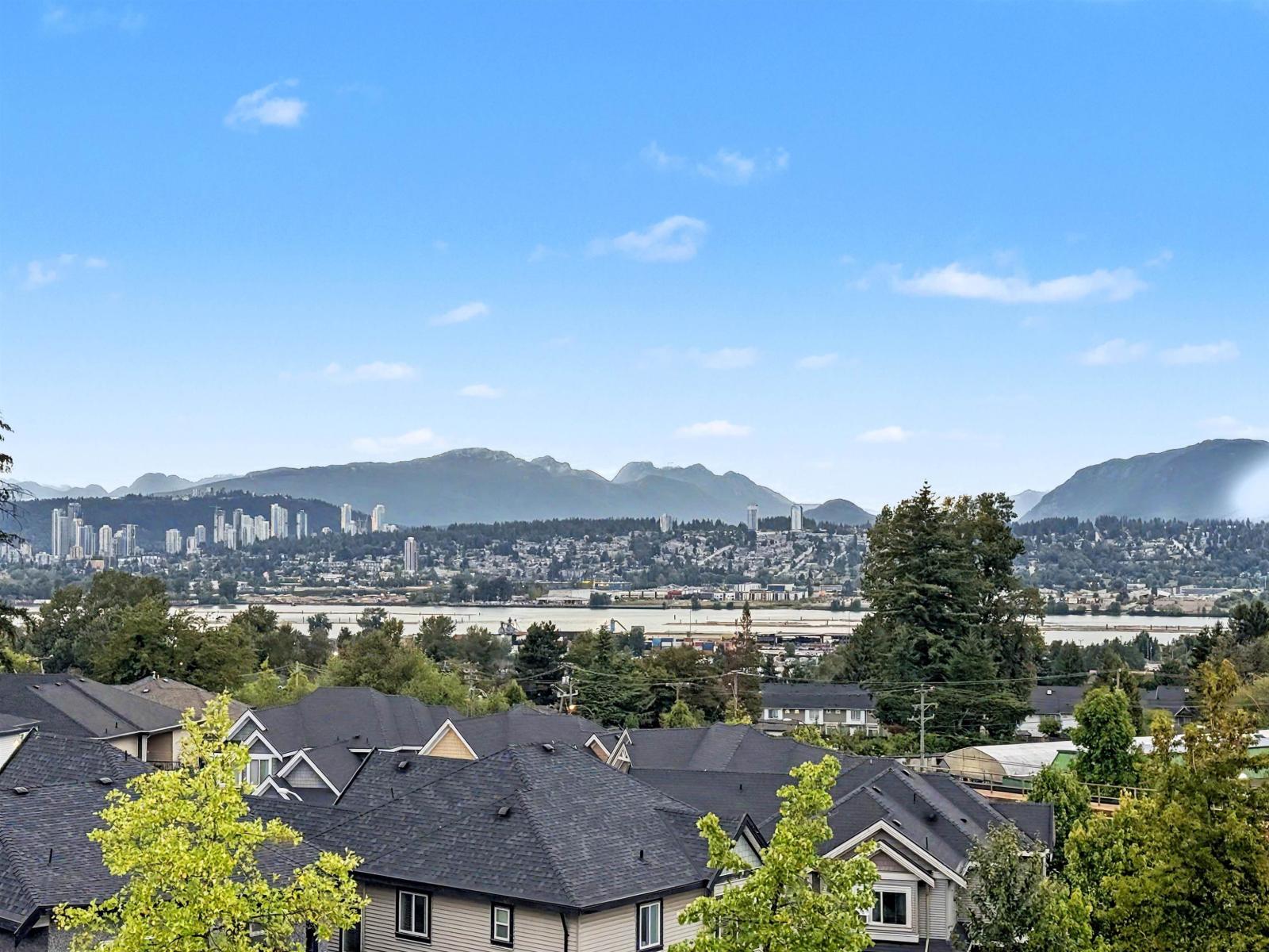 515 11077 Ravine Road Property Photo 1