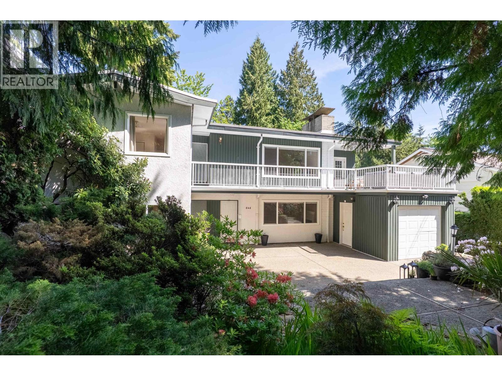646 E Windsor Road Property Photo 1