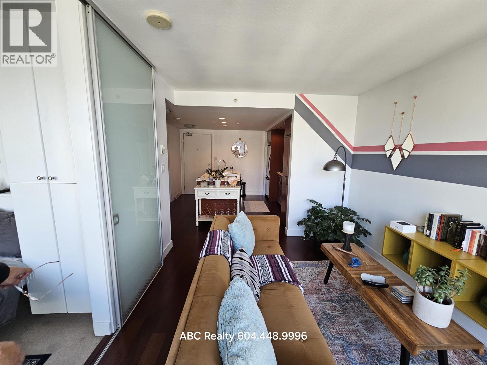 12fl 1255 Seymour Street Property Photo 3