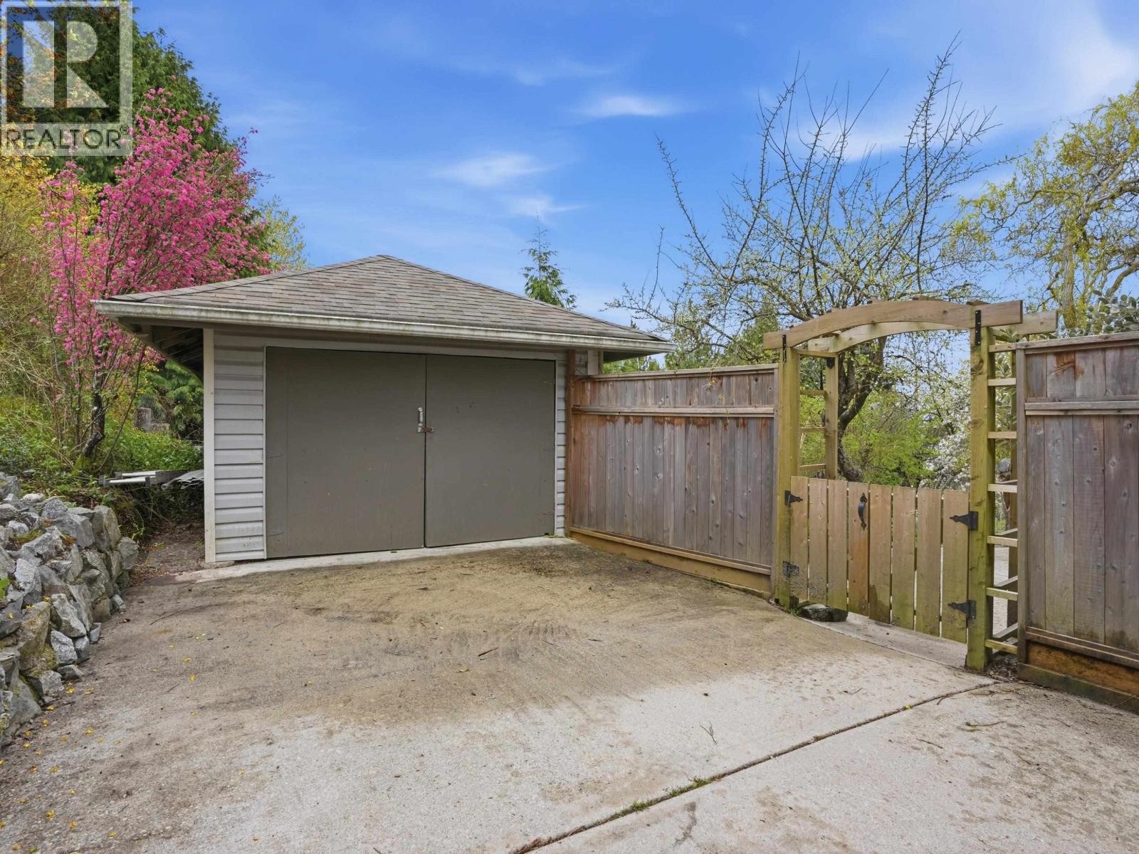1481 Shaughnessy Place Property Photo 38