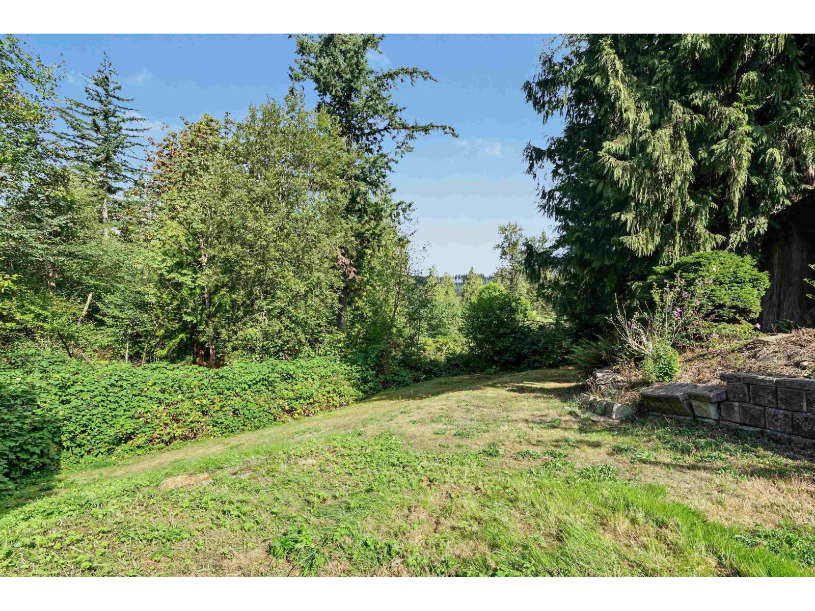 2216 Lougheed Highway #5 Property Photo 2