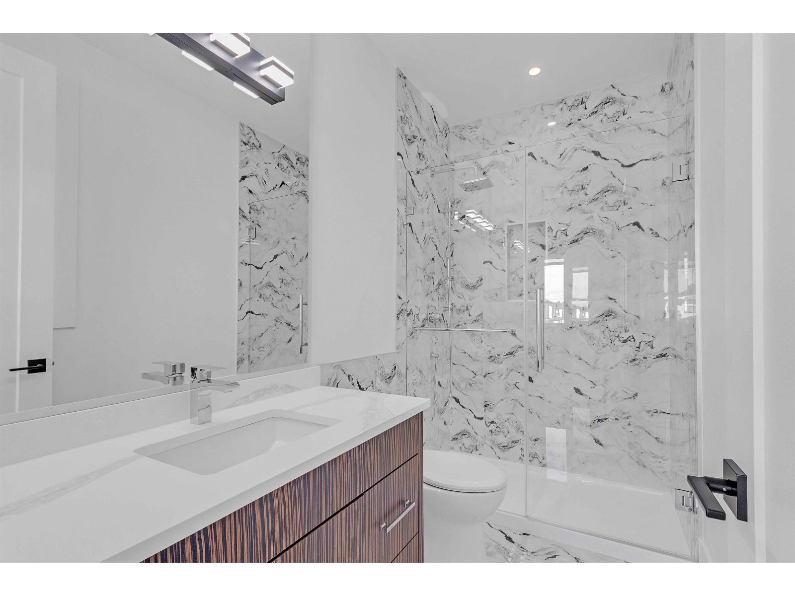 19704 31a Avenue Property Photo 17