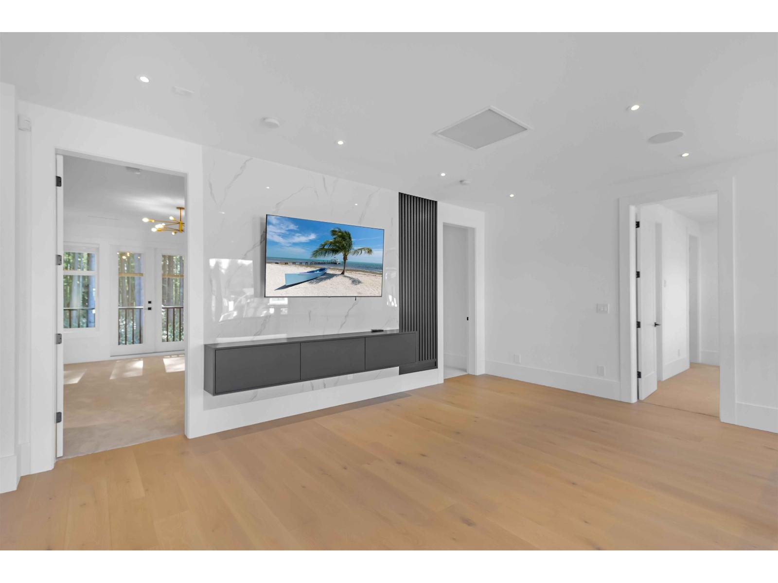 19704 31a Avenue Property Photo 25