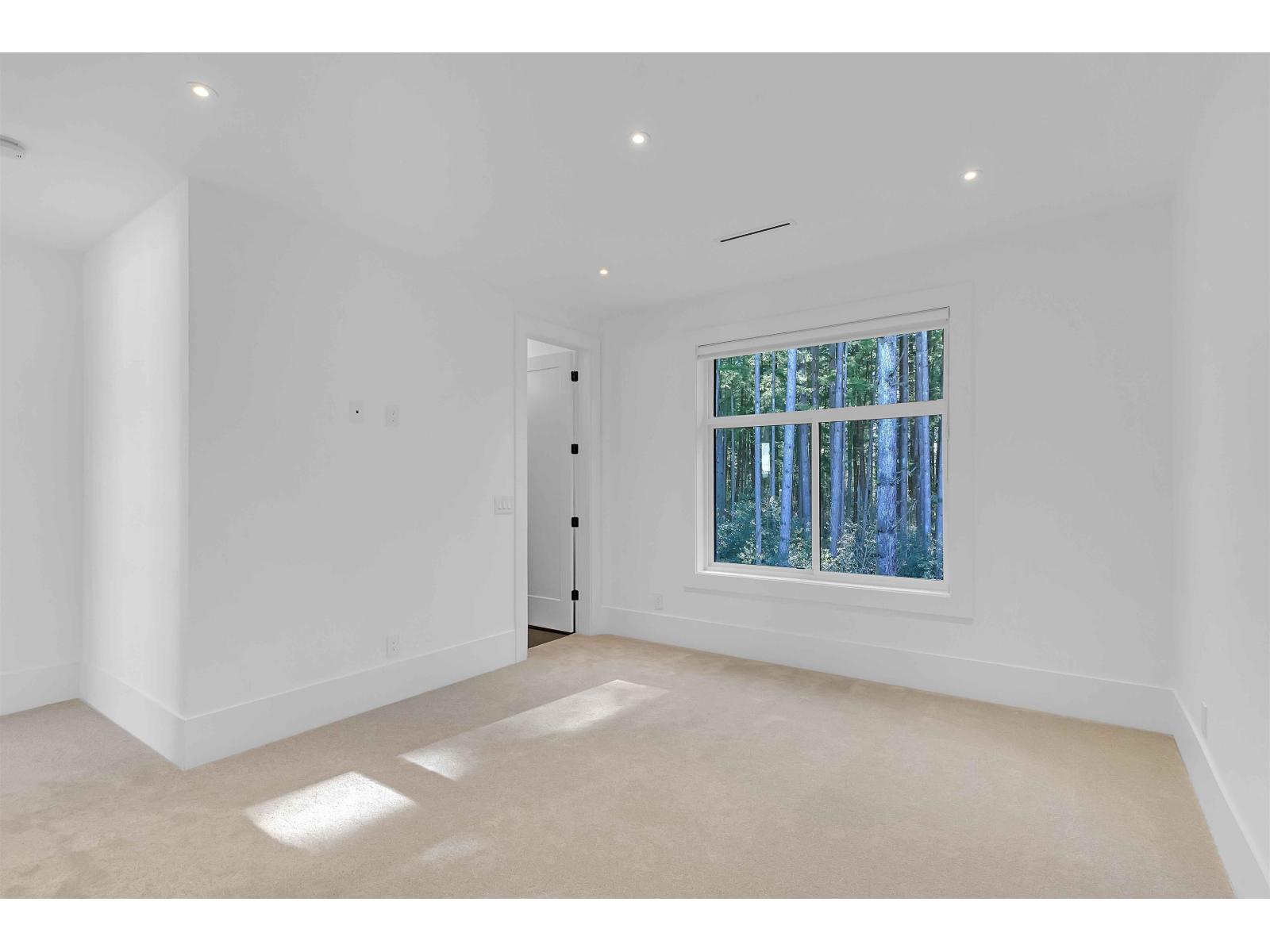 19704 31a Avenue Property Photo 28