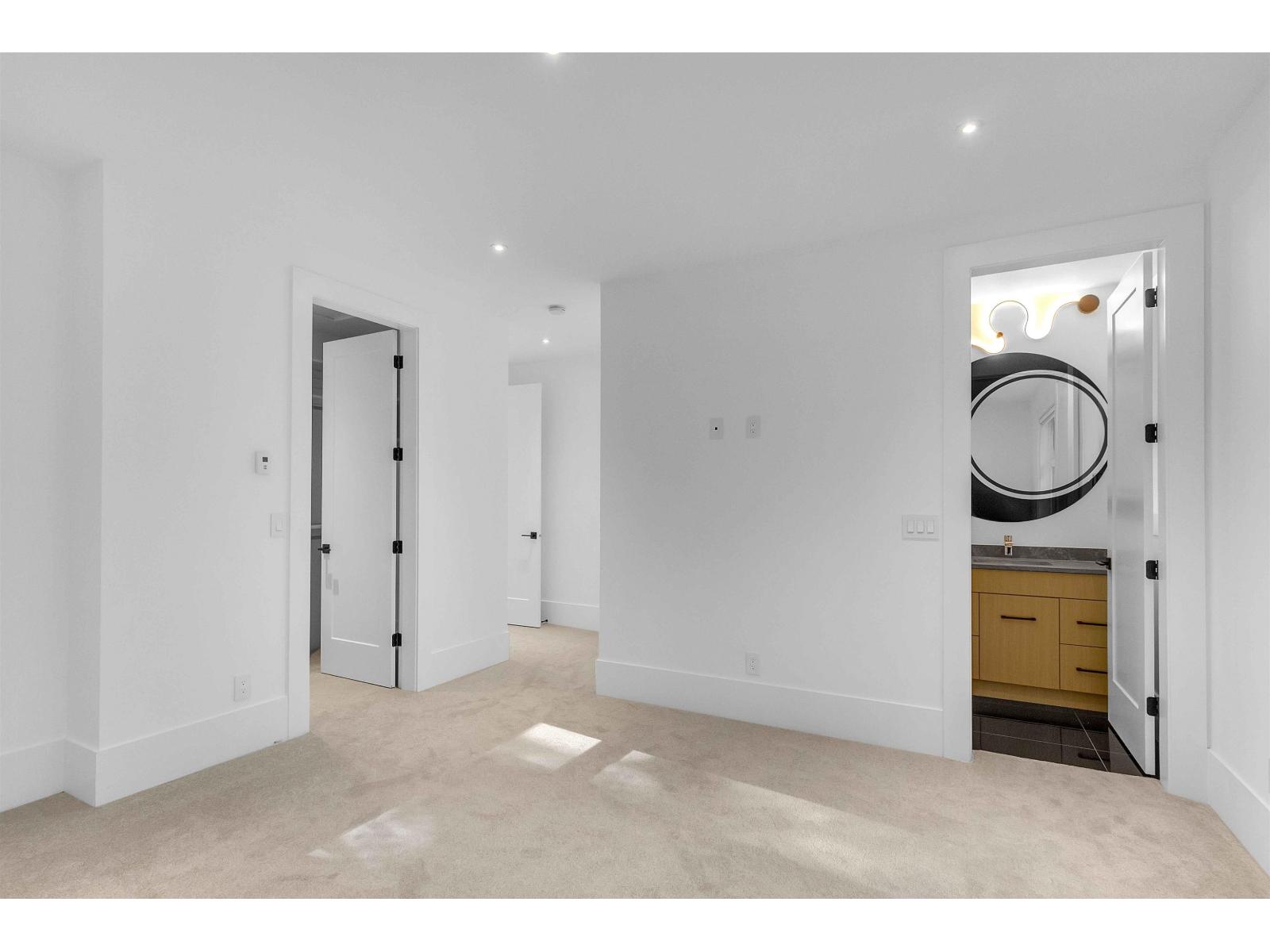 19704 31a Avenue Property Photo 30