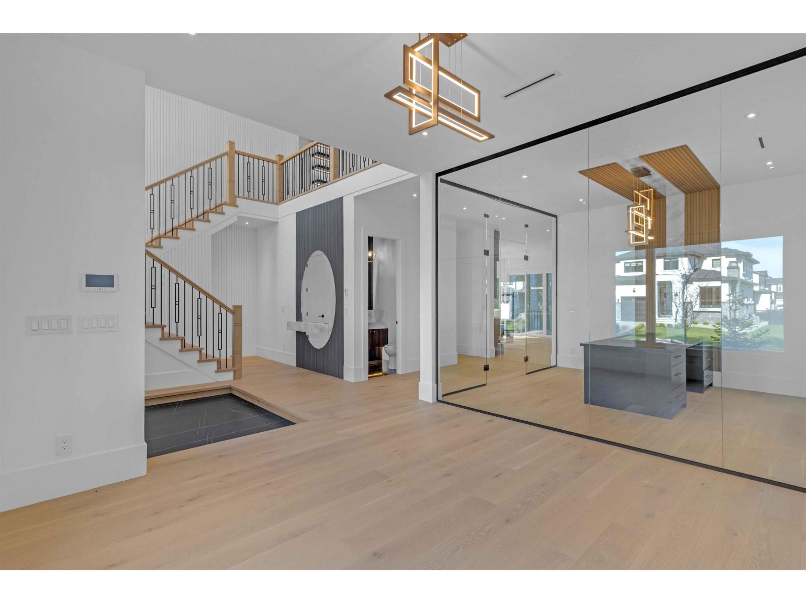19704 31a Avenue Property Photo 32