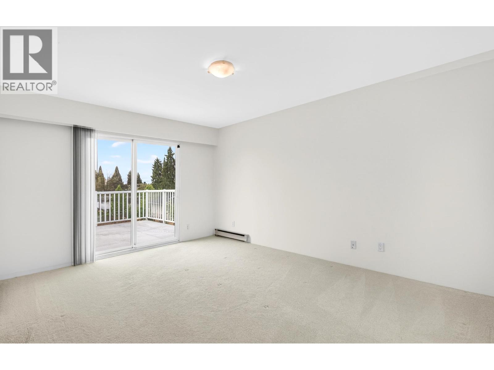 642 W 53rd Avenue Property Photo 22