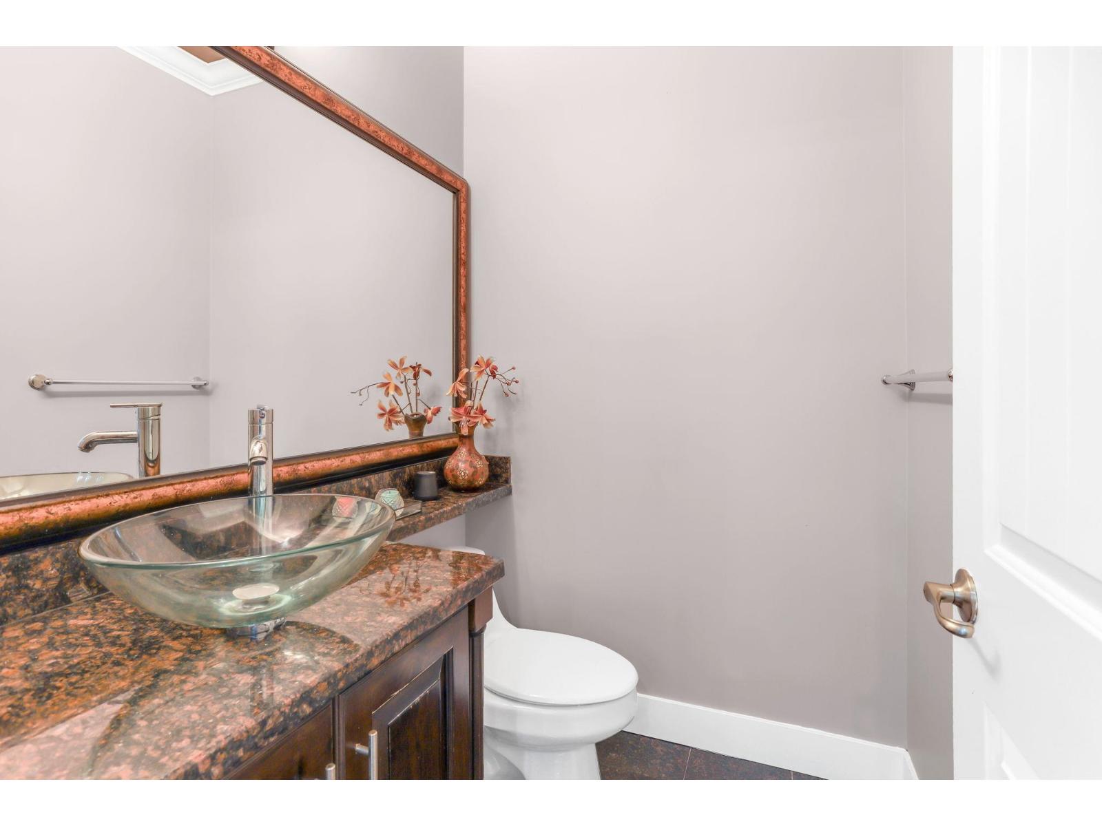 6677 125a Street Property Photo 31