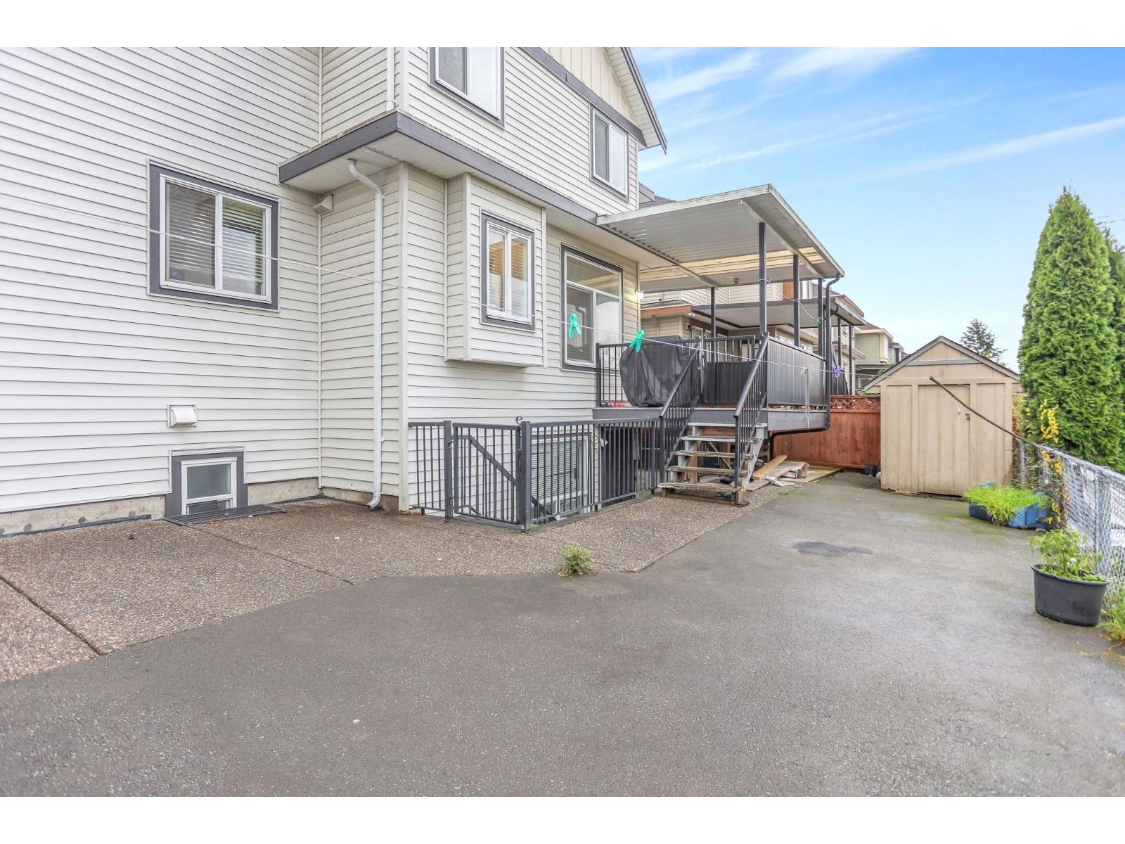 6677 125a Street Property Photo 32