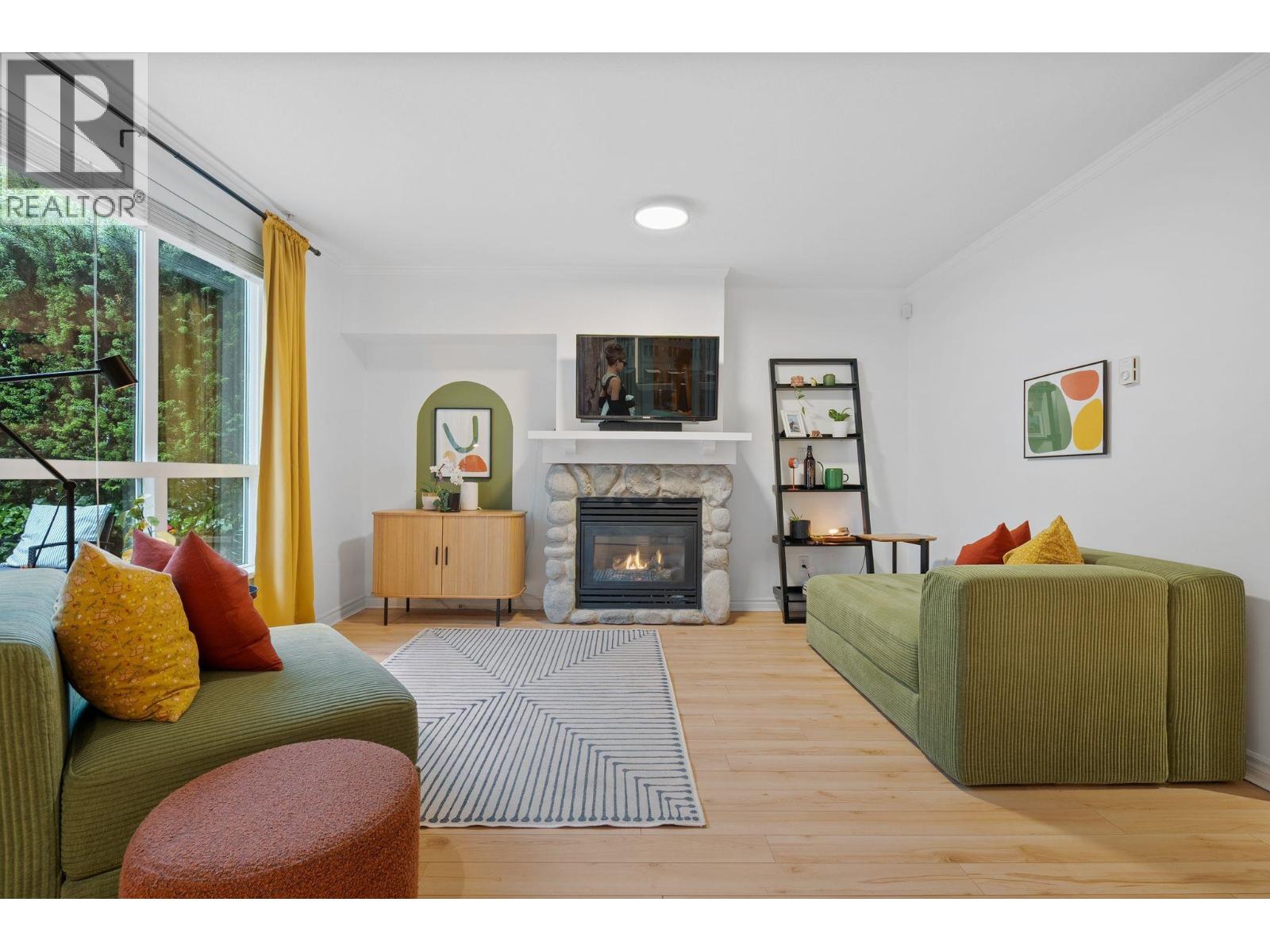 3 1005 Lynn Valley Road Property Photo 5