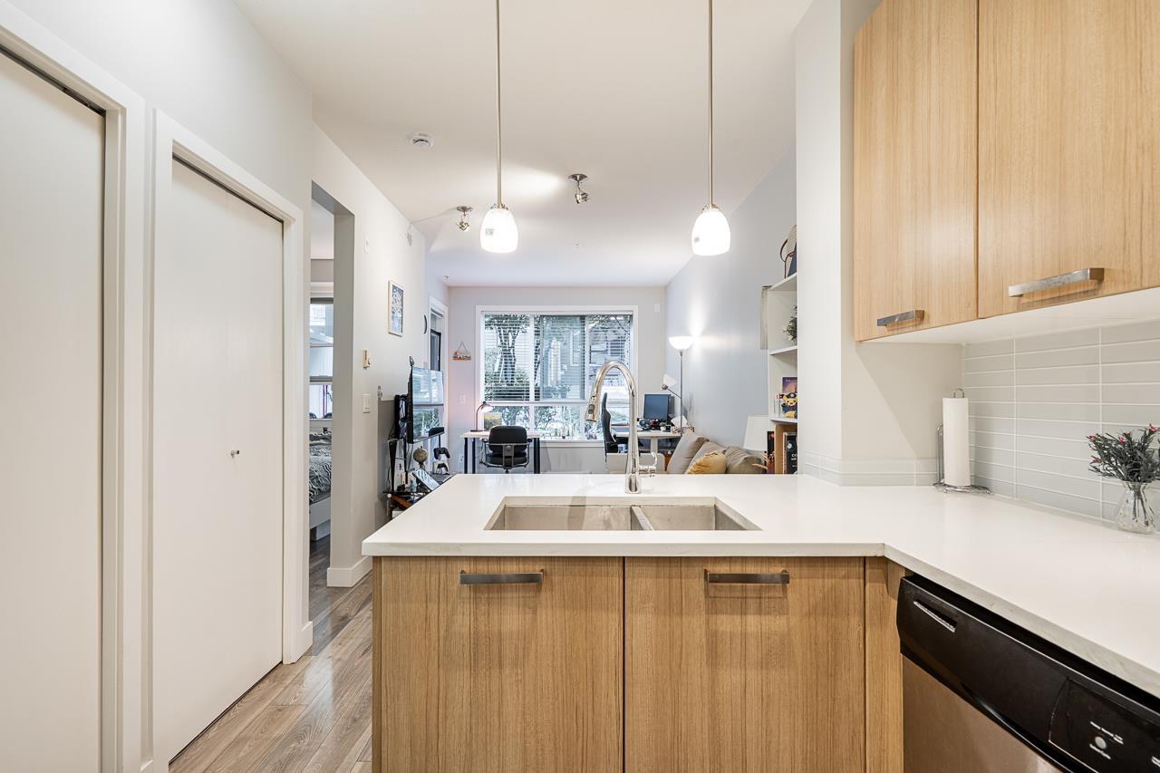 209 15388 105 Avenue Property Photo 3