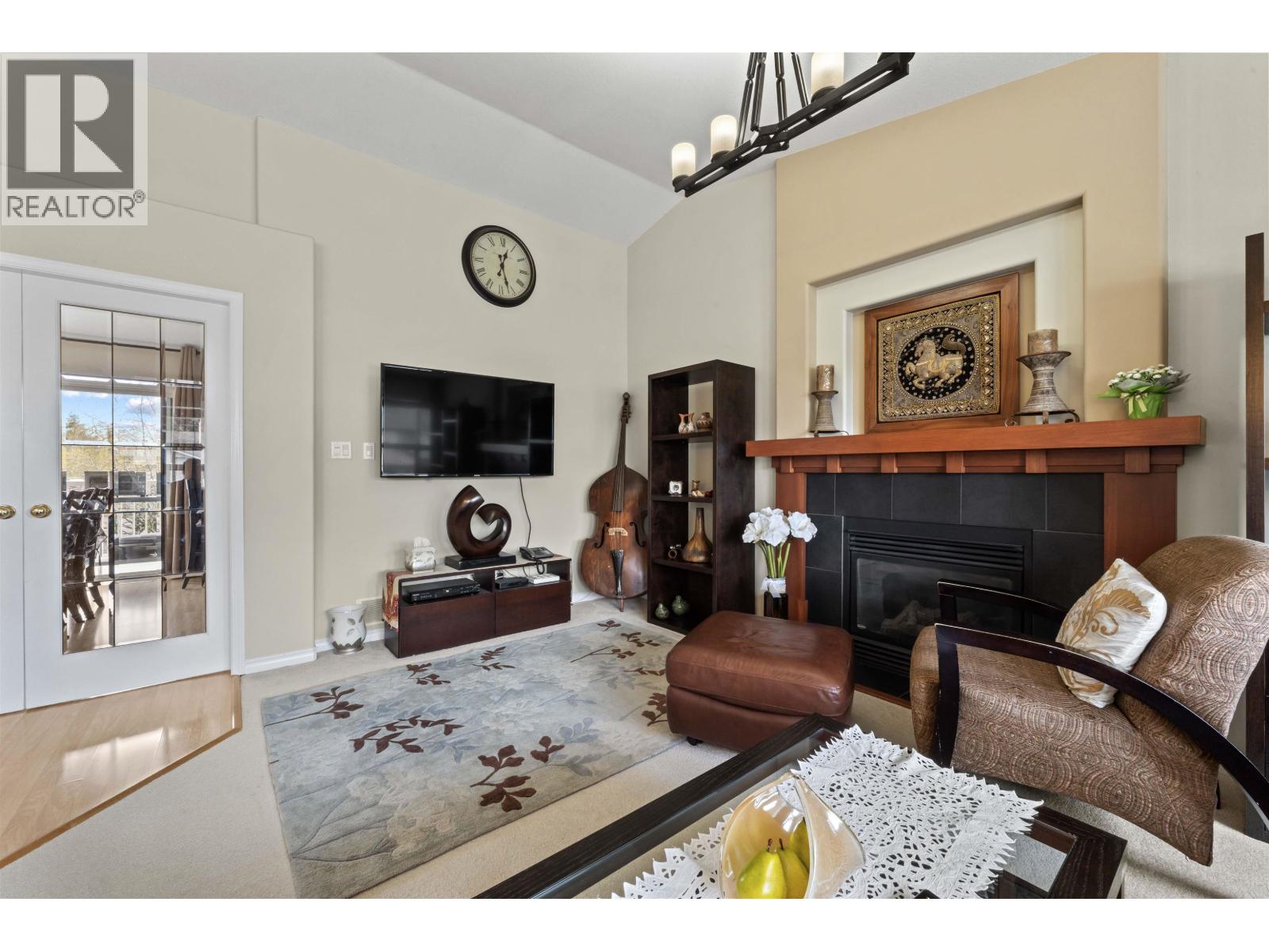 11982 230 Street Property Photo 5
