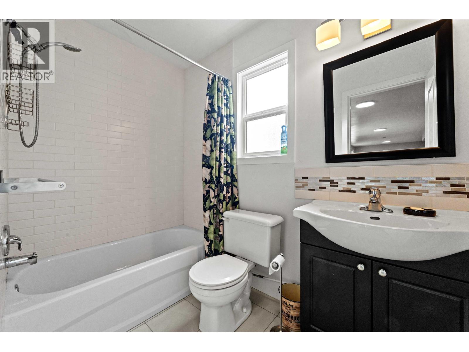 11982 230 Street Property Photo 27