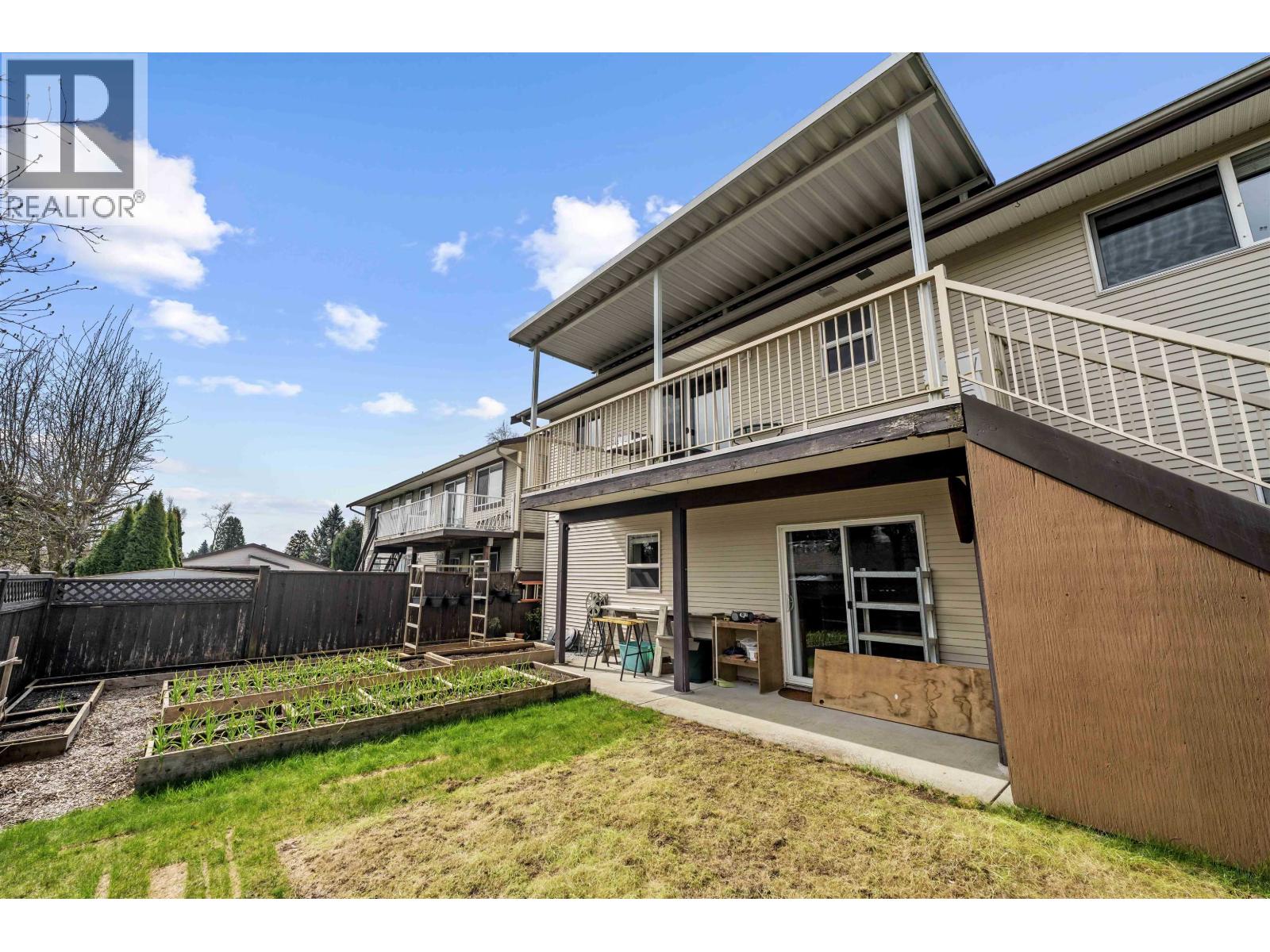 11982 230 Street Property Photo 37