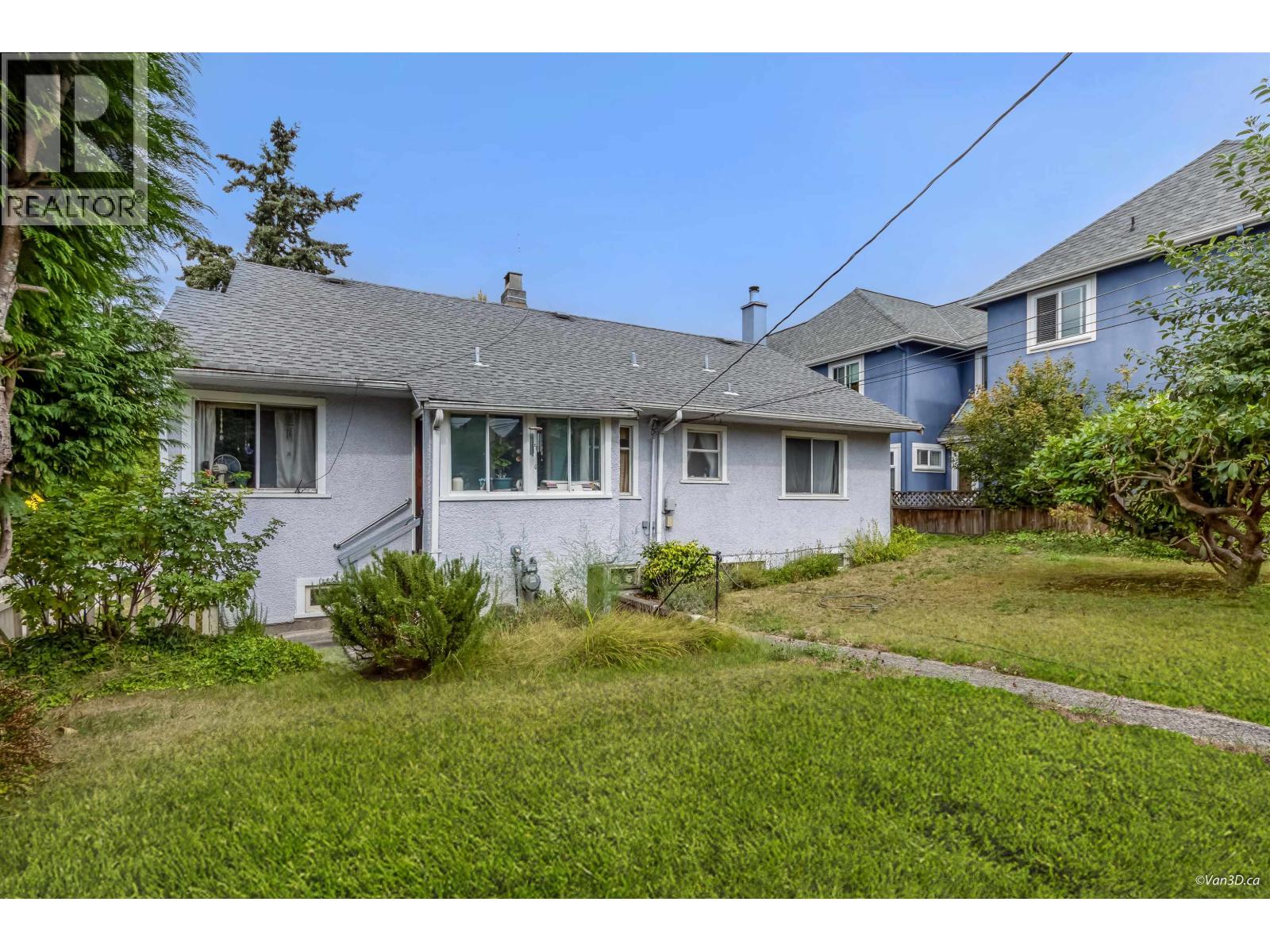 96 W 16th Avenue Property Photo 18