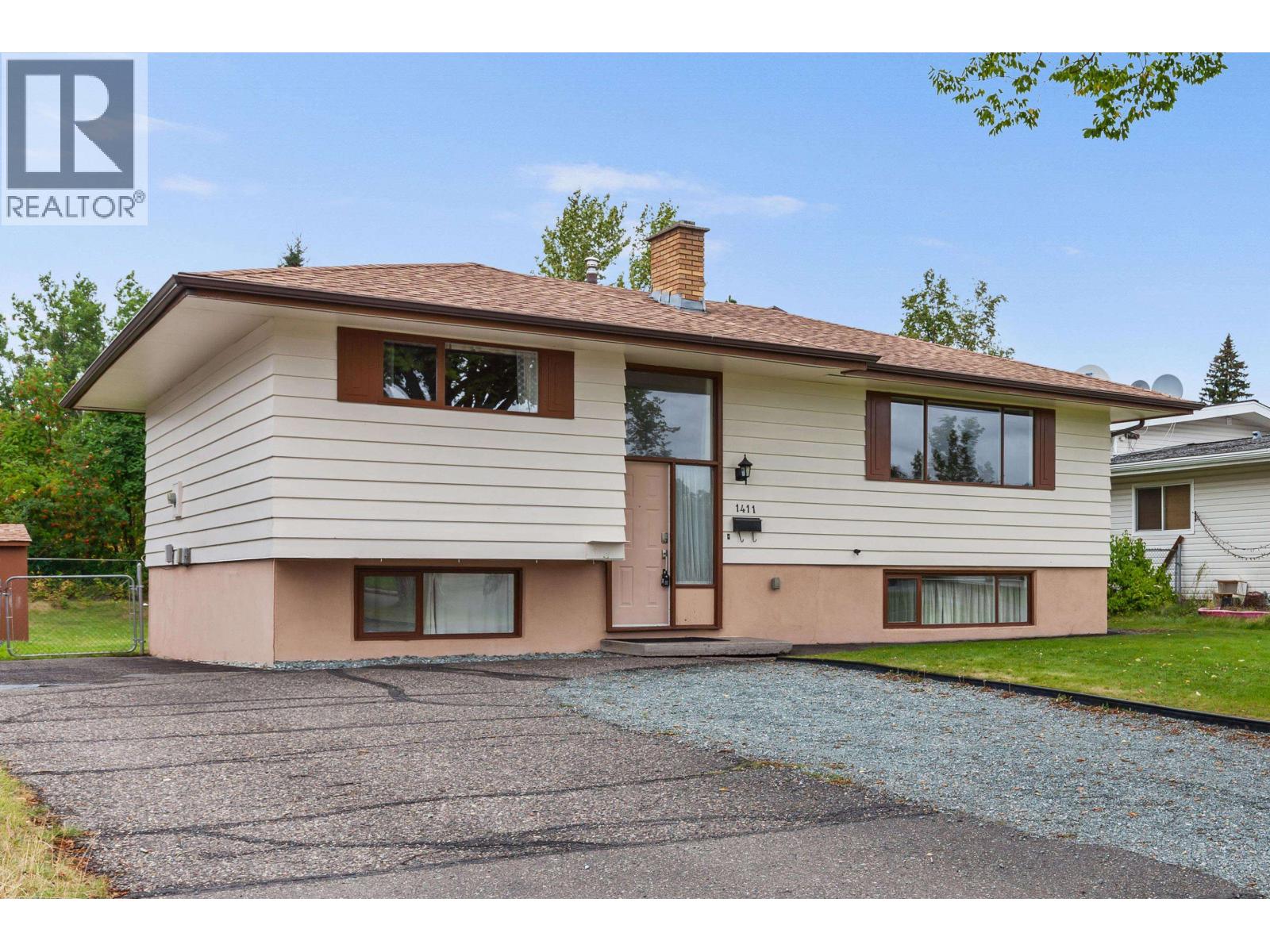 1411 Manson Crescent Property Photo 1