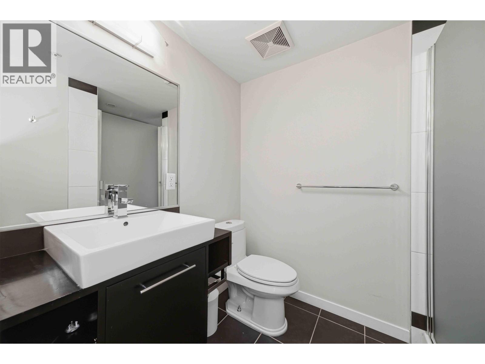 2901 689 Abbott Street Property Photo 18