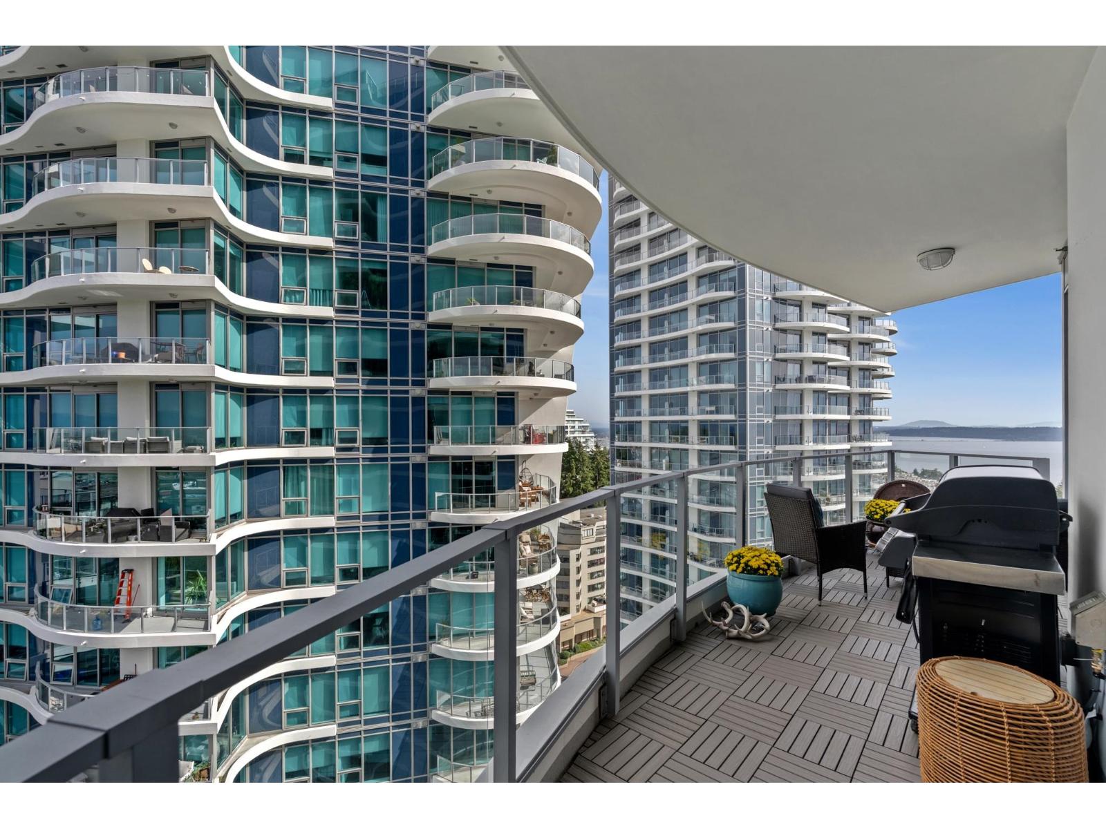 1504 1500 Martin Street Property Photo 29