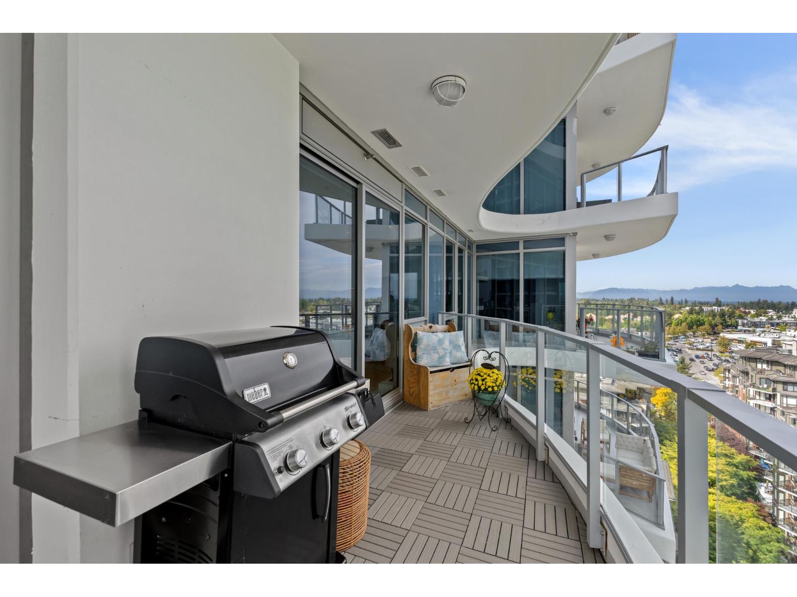 1504 1500 Martin Street Property Photo 32
