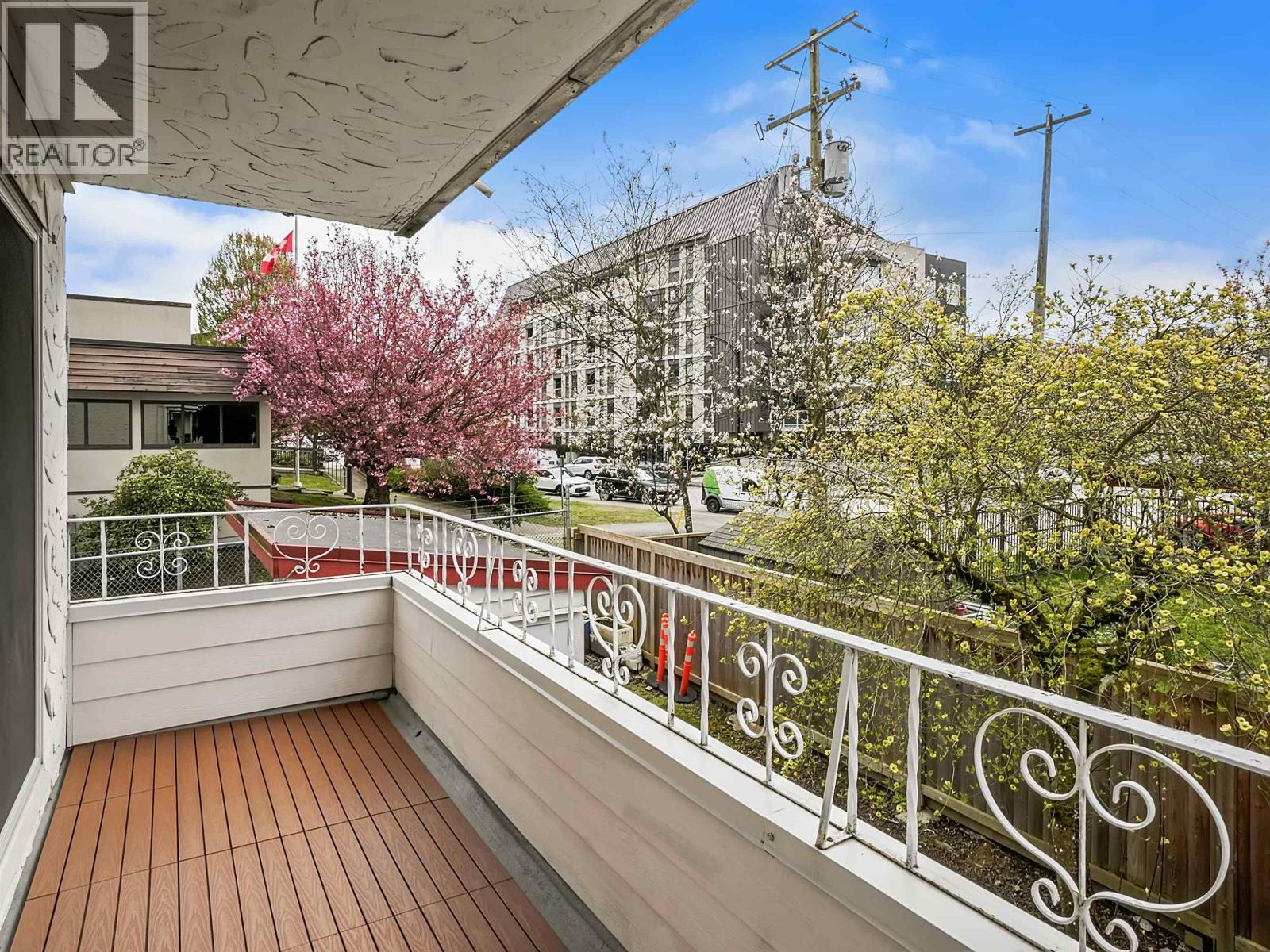 207 12096 222 Street Property Photo 18