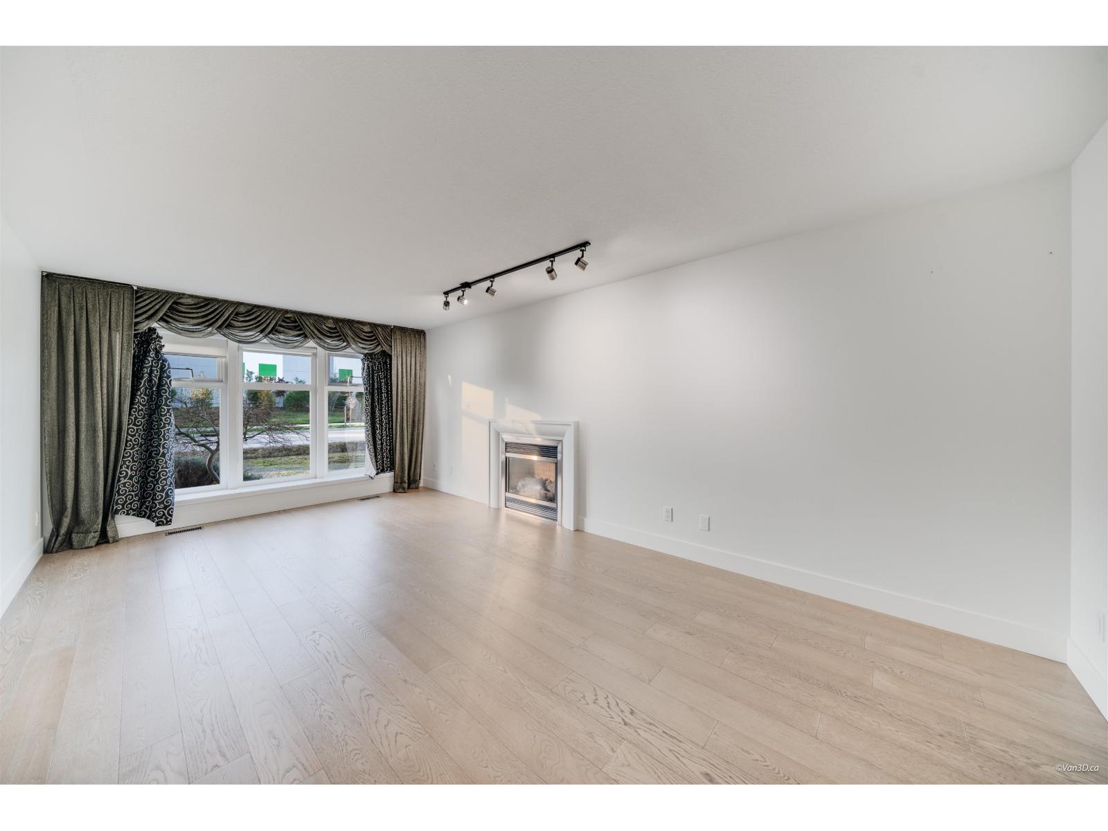 3464 196 Street Property Photo 3