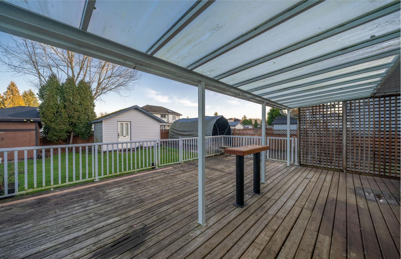 3464 196 Street Property Photo 20