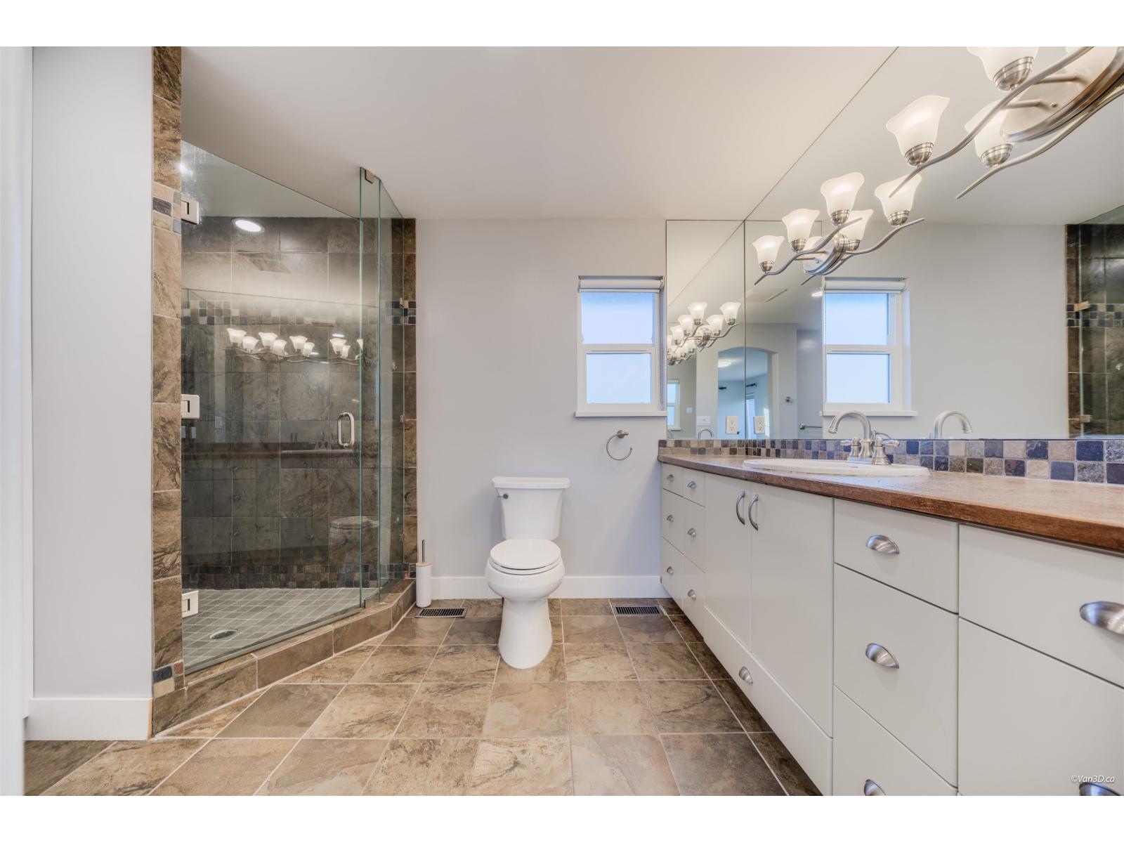 3464 196 Street Property Photo 23