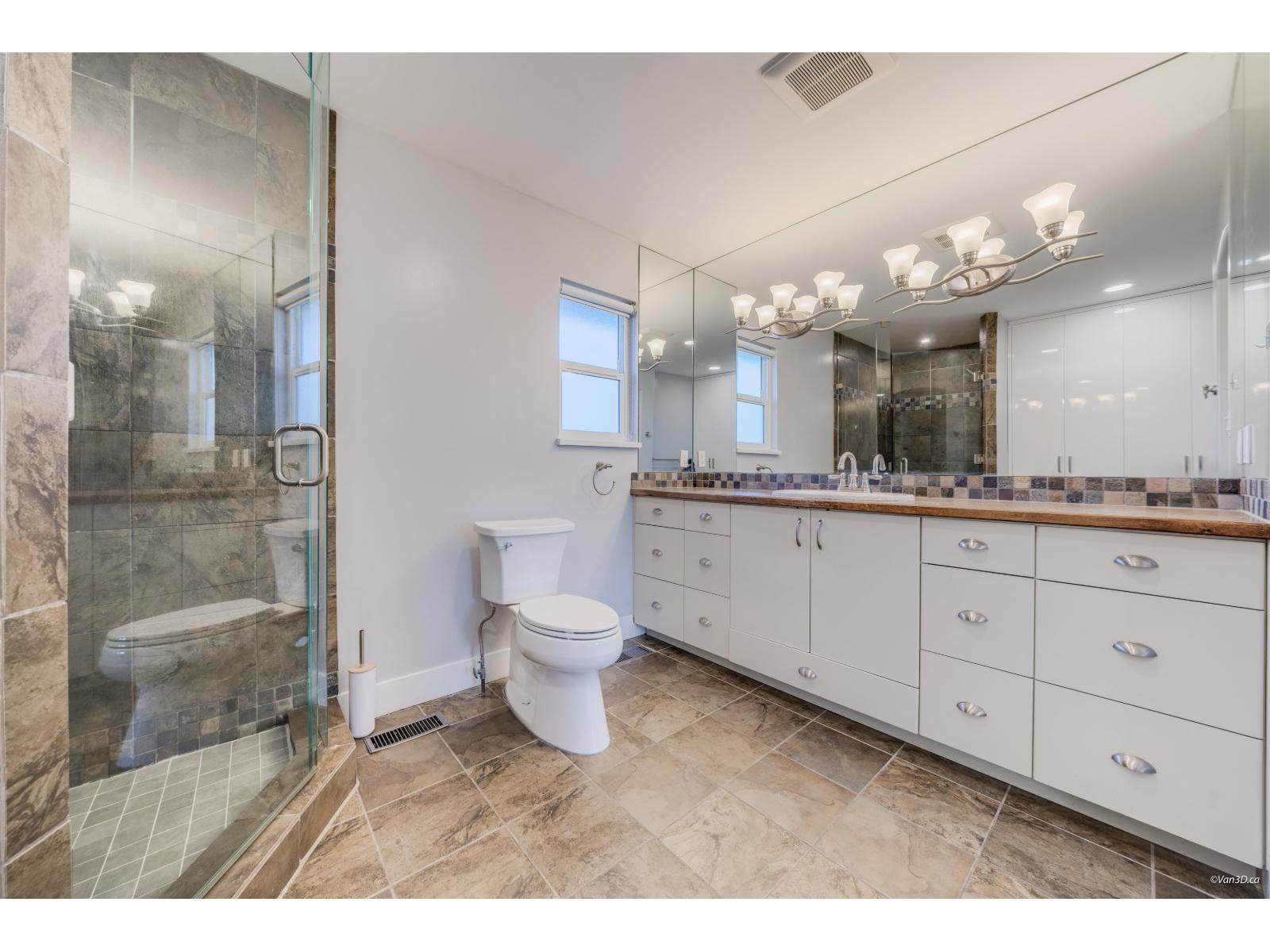 3464 196 Street Property Photo 24