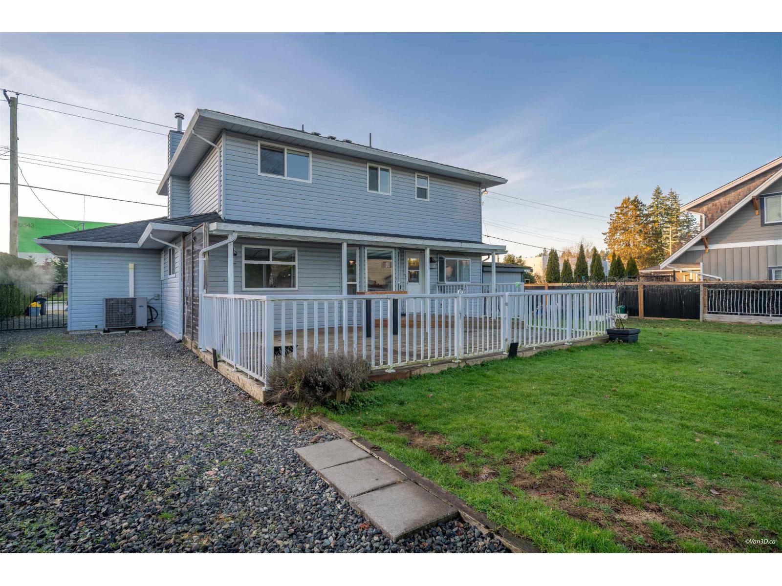 3464 196 Street Property Photo 33